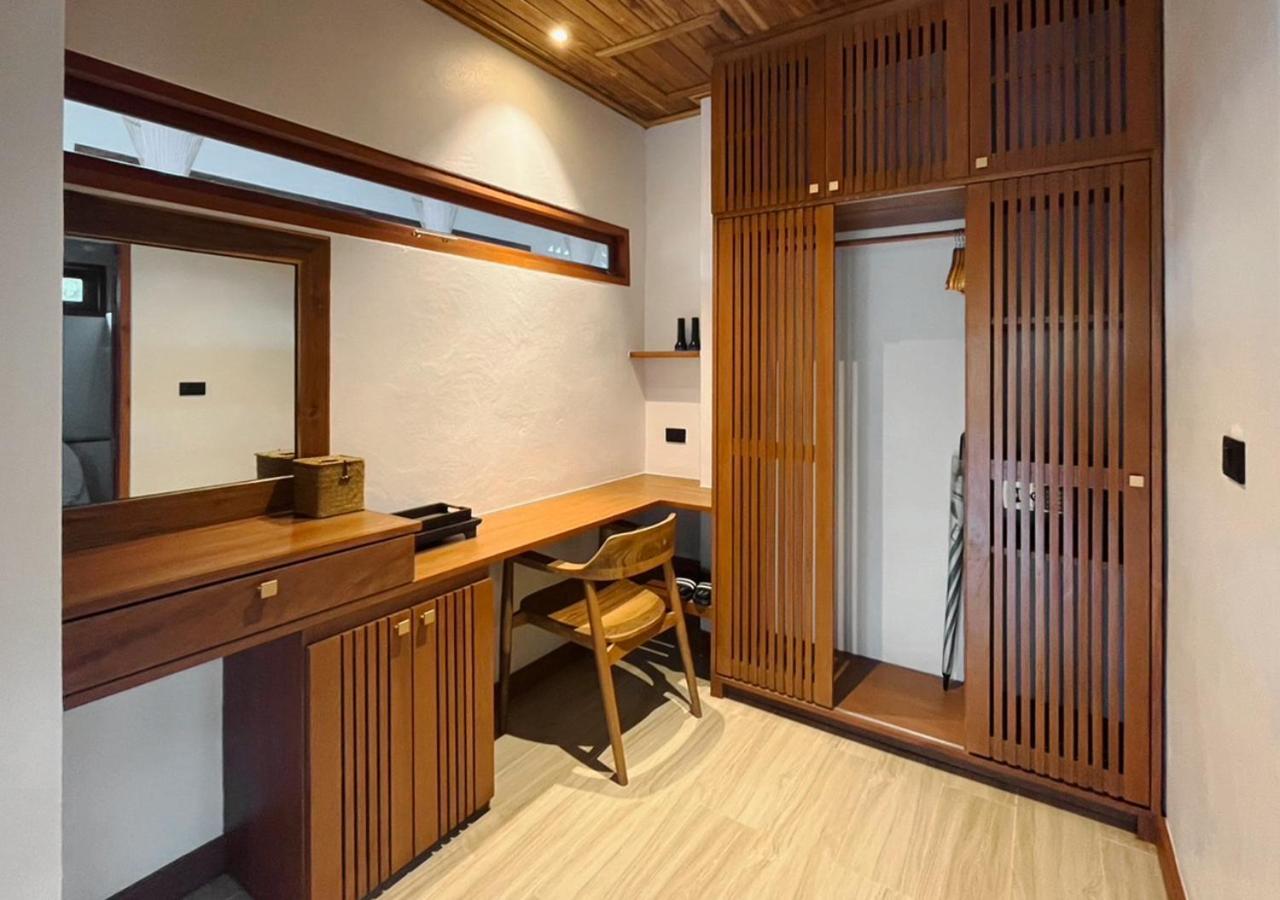 Alama Sea Village Resort - Sha Extra Plus Ko Lanta Esterno foto